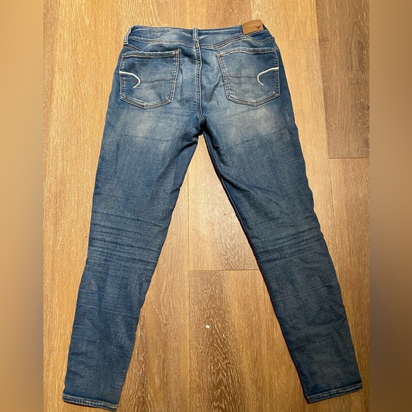 American Eagle Stretchy Jeans - Picture 5 of 5